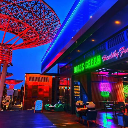 Seaview Beach Hostel Jbr - Walk To Beach - Gym - Pool - Metro Station ดูไบ ภายนอก รูปภาพ