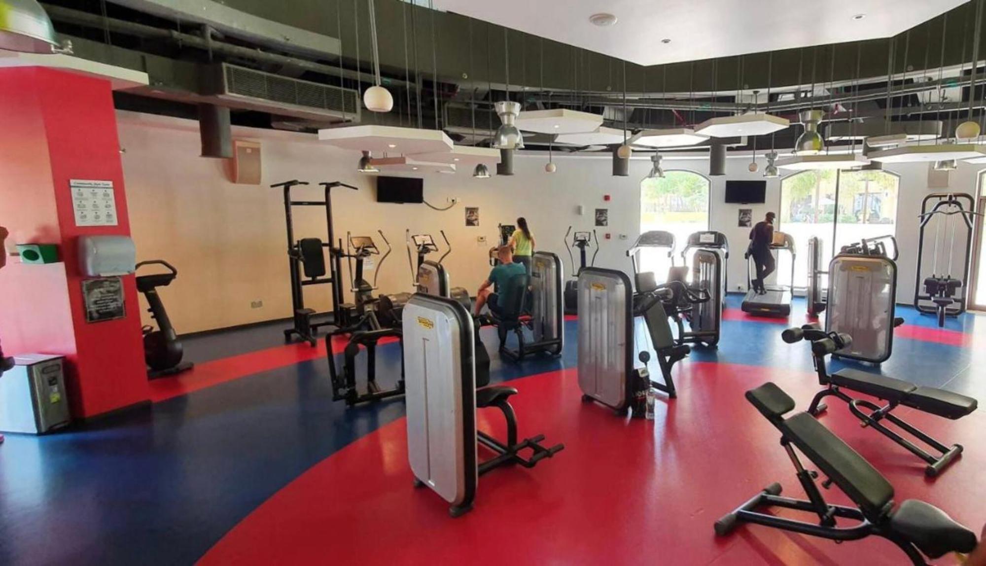 Seaview Beach Hostel Jbr - Walk To Beach - Gym - Pool - Metro Station ดูไบ ภายนอก รูปภาพ